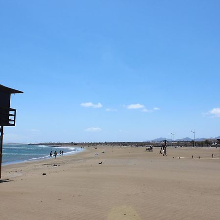 2Br Terrace Home - 10 Min Walk To The Beach Playa Honda  Exterior foto