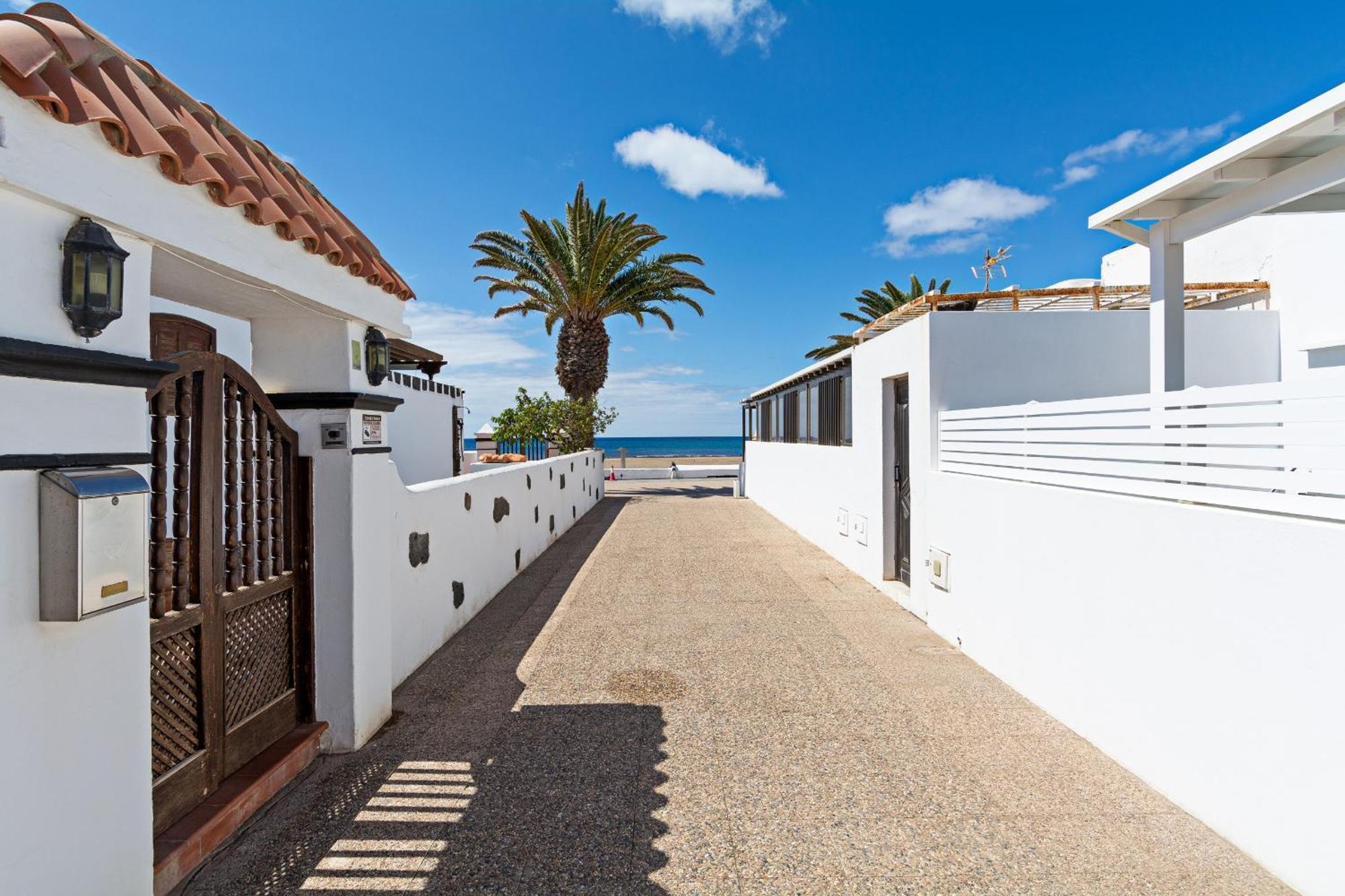 2Br Terrace Home - 10 Min Walk To The Beach Playa Honda  Exterior foto
